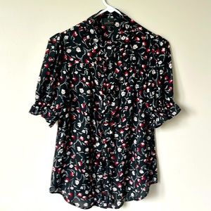 Worthington Black Floral Ruffled Blouse